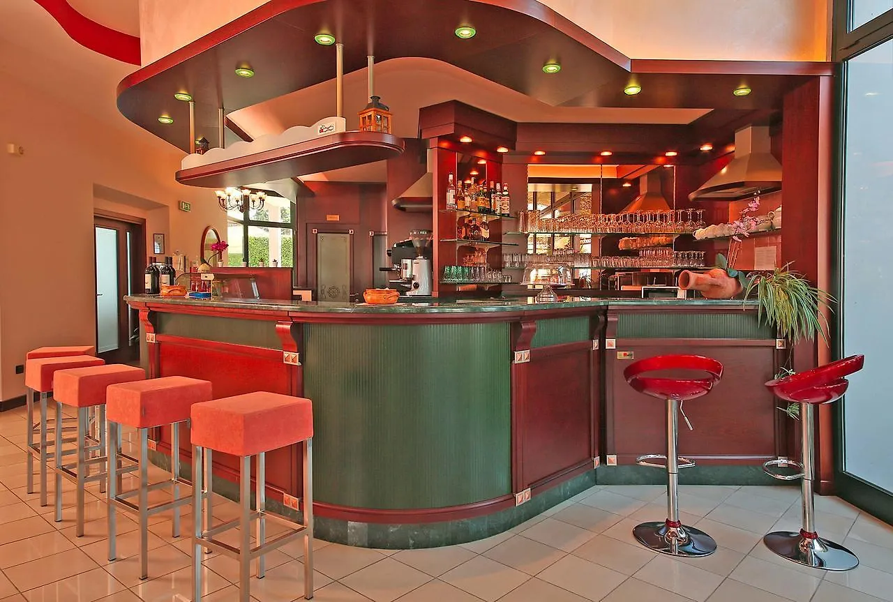 Nettuno Residence Hotel Peschiera del Garda